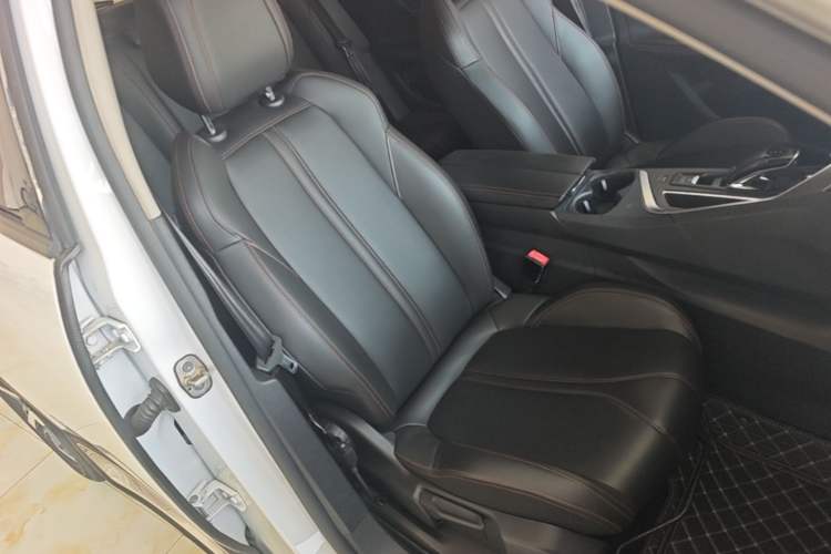 Used Peugeot 4008 2019 350THP First Edition Right Front Seat