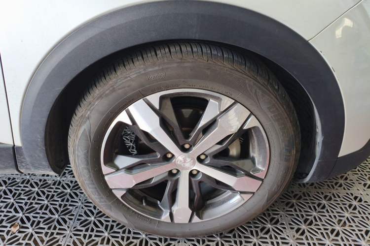 Used Peugeot 4008 2019 350THP First Edition Right Front Wheel Hub