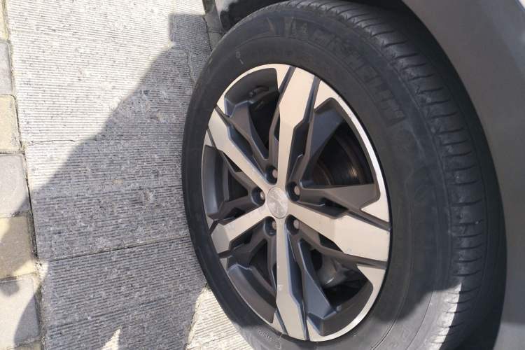 Used Peugeot 4008 2019 350THP First Edition Right Front Wheel Hub