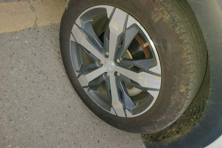 Used Peugeot 4008 2019 Revised Version 360THP – First Edition Right Front Wheel Hub