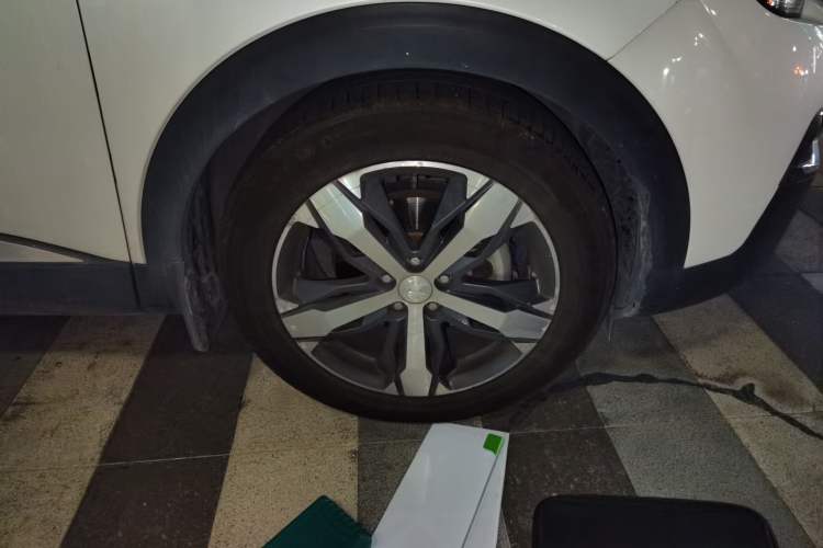 Used Peugeot 4008 2019 350THP First Edition Right Front Wheel Hub