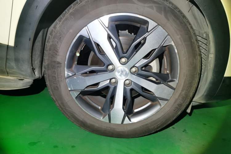 Used Peugeot 4008 2019 360THP First Edition Right Front Wheel Hub