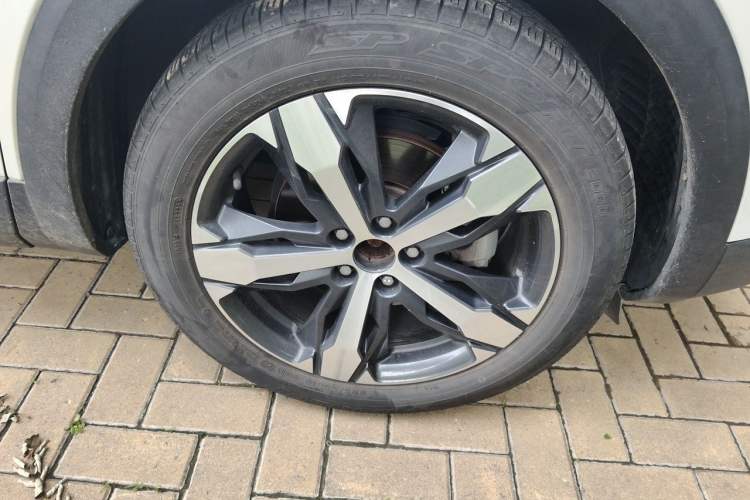 Used Peugeot 4008 2019 Revised Version 360THP – First Edition Right Front Wheel Hub