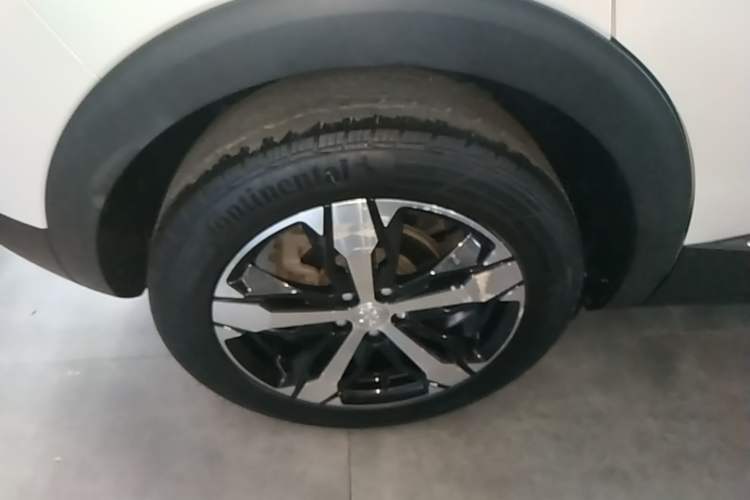 Used Peugeot 4008 2019 360THP Excellence Edition Right Rear Wheel Hub