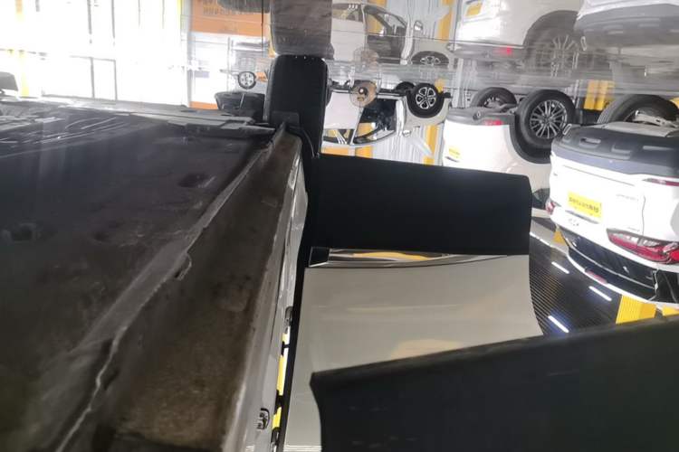 Used Peugeot 4008 2019 Revised Version 360THP – First Edition Right Side Sill
