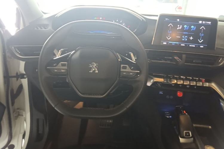 Used Peugeot 4008 2019 360THP First Edition Steering Wheel