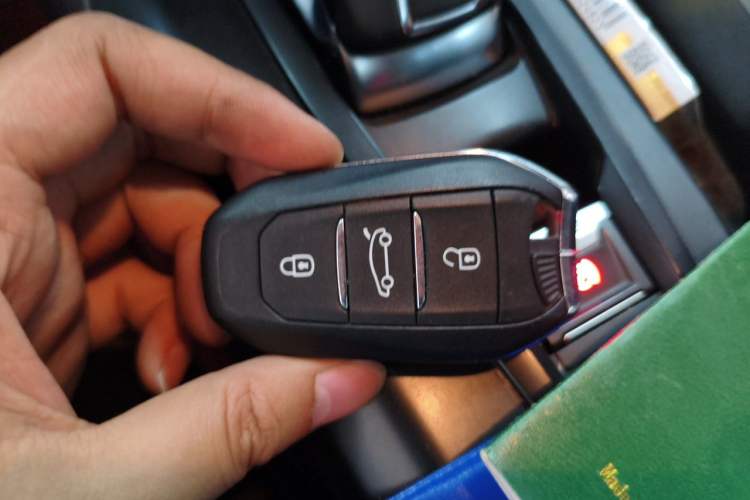 Used Peugeot 4008 2019 350THP First Edition Vehicle Key
