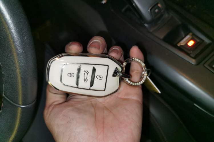 Used Peugeot 4008 2019 350THP First Edition Vehicle Key