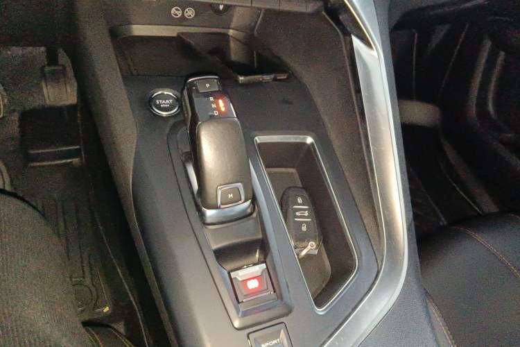 Used Peugeot 4008 2019 380THP First Edition Gear Lever