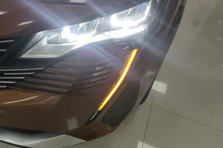 Used Peugeot 4008 2019 400THP First Edition Left Front Headlight