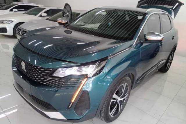 Ojetý Peugeot 4008 2021 360THP Technology Edition