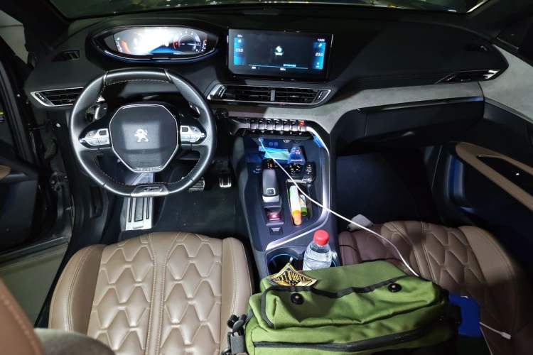 Used Peugeot 4008 2021 400THP Ultimate GT Edition Center Console