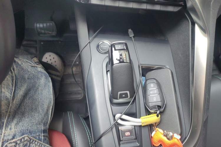 Used Peugeot 4008 2021 360THP Performance Edition Gear Lever