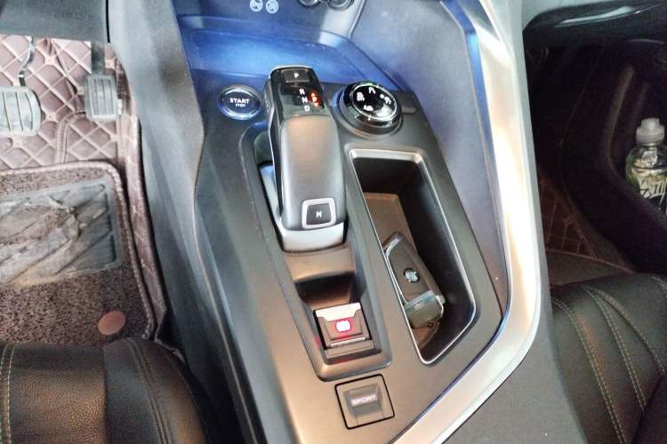 Used Peugeot 4008 2021 360THP Technology Edition Gear Lever