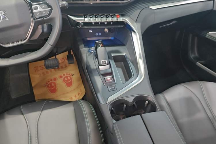 Used Peugeot 4008 2021 360THP Performance Edition Gear Lever