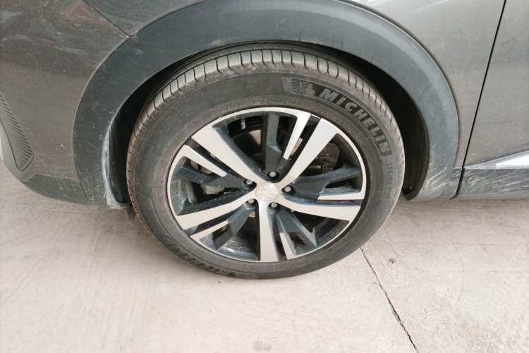 Used Peugeot 4008 2021 360THP Technology Edition Left Front Wheel Hub