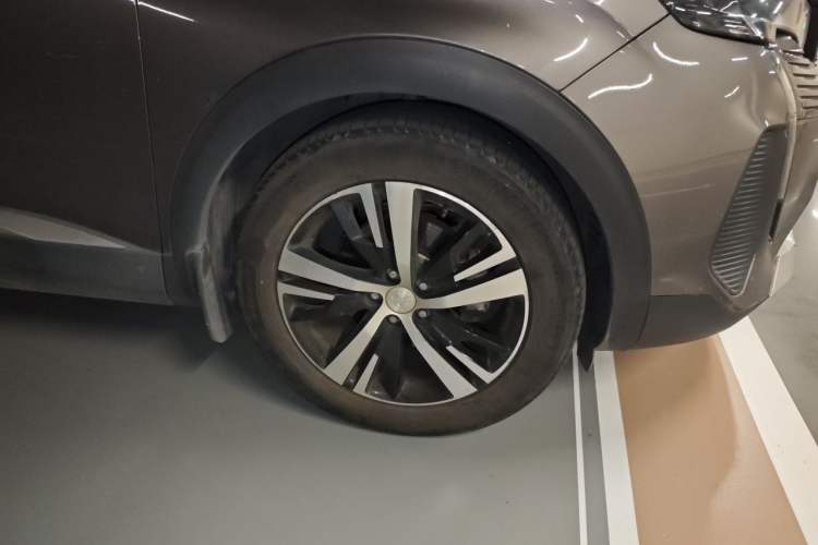 Used Peugeot 4008 2021 360THP Performance Edition Right Front Wheel Hub