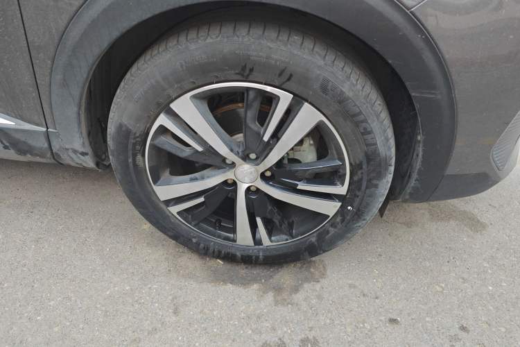 Used Peugeot 4008 2021 360THP Performance Edition Right Front Wheel Hub