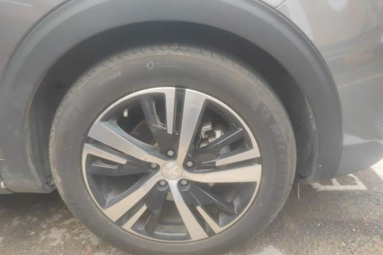 Used Peugeot 4008 2021 360THP Performance Edition Right Front Wheel Hub