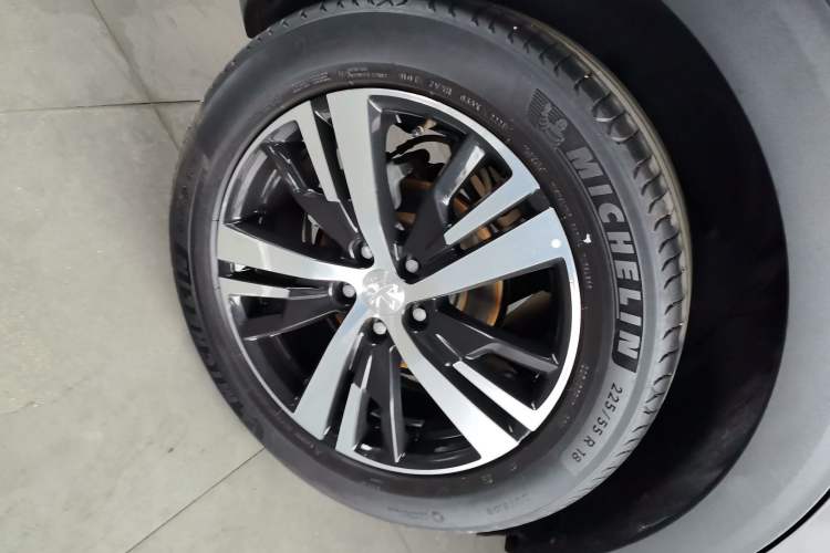 Used Peugeot 4008 2021 360THP Performance Edition Right Rear Wheel Hub