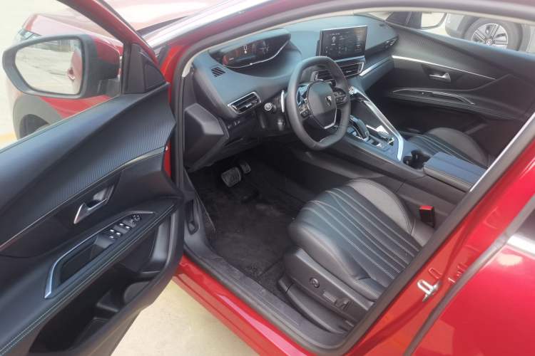 Used Peugeot 4008 2021 360THP Technology Edition Interior 3