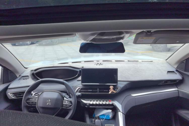 Used Peugeot 4008 2021 360THP Performance Edition Center Console