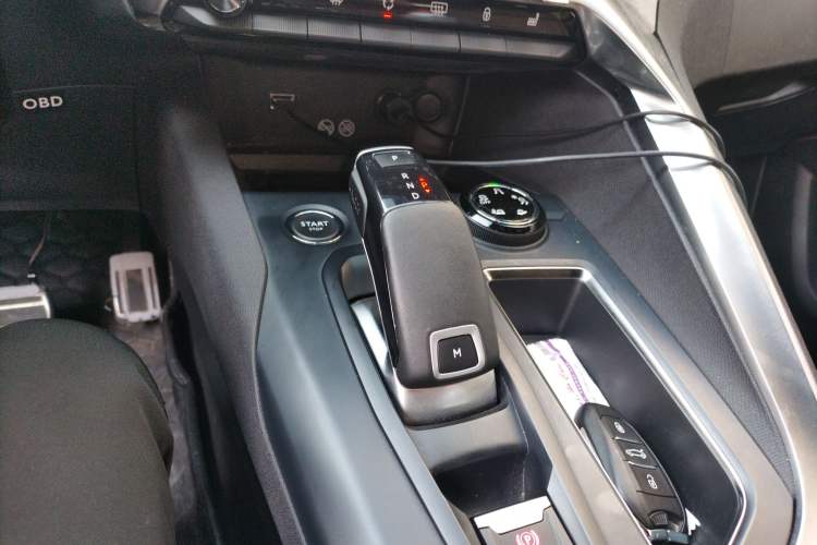 Used Peugeot 4008 2021 400THP Ultimate GT Edition Gear Lever