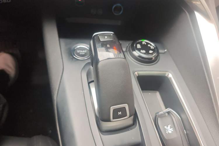 Used Peugeot 4008 2021 400THP Tech Edition Gear Lever