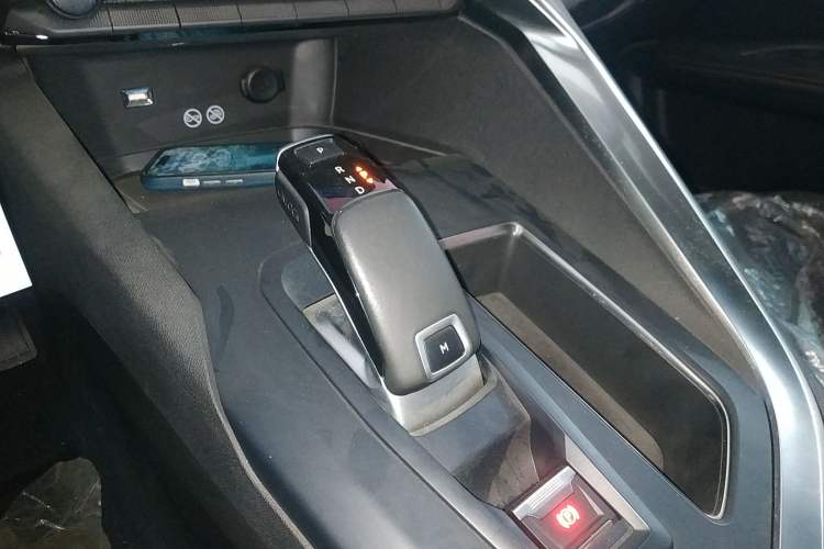 Used Peugeot 4008 2021 360THP Sharp Edition Gear Lever