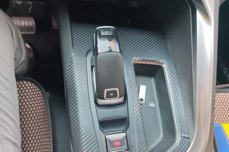 Used Peugeot 4008 2021 360THP Sharp Edition Gear Lever