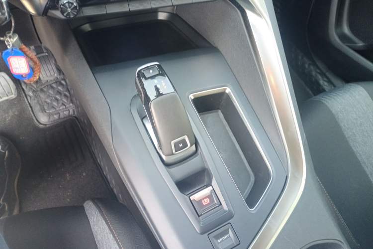 Used Peugeot 4008 2021 360THP Performance Edition Gear Lever