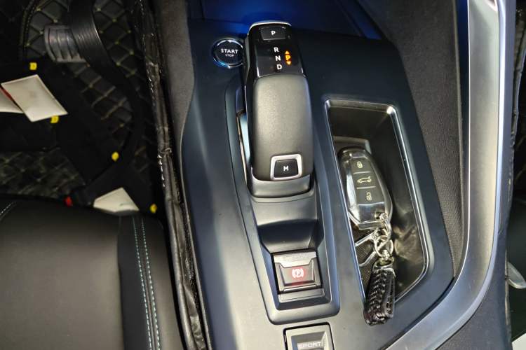 Used Peugeot 4008 2021 360THP Performance Edition Gear Lever