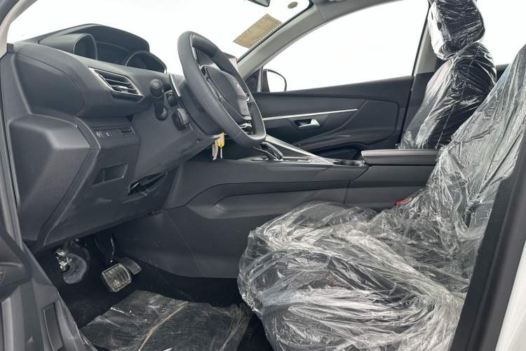 Used Peugeot 4008 2021 360THP Sharp Edition Interior 3