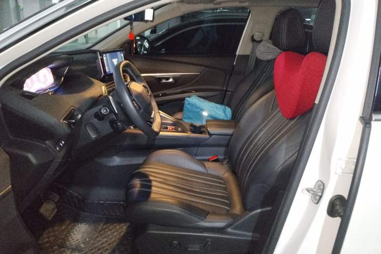 Used Peugeot 4008 2021 400THP Tech Edition Left Front Seat