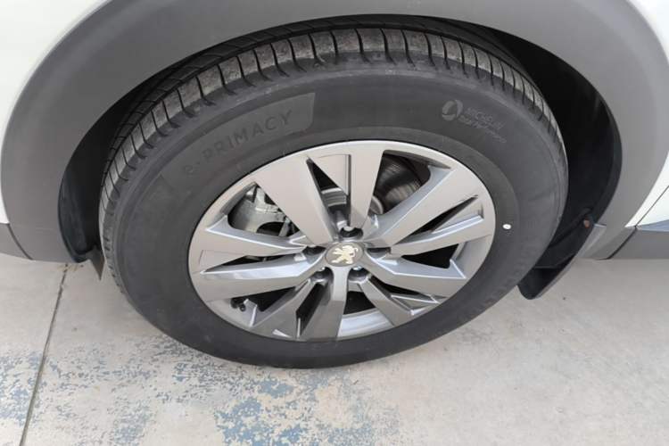 Used Peugeot 4008 2021 360THP Sharp Edition Left Front Wheel Hub