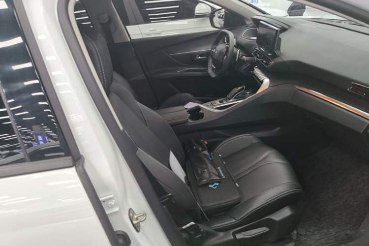 Used Peugeot 4008 2021 360THP Performance Edition Right Front Seat