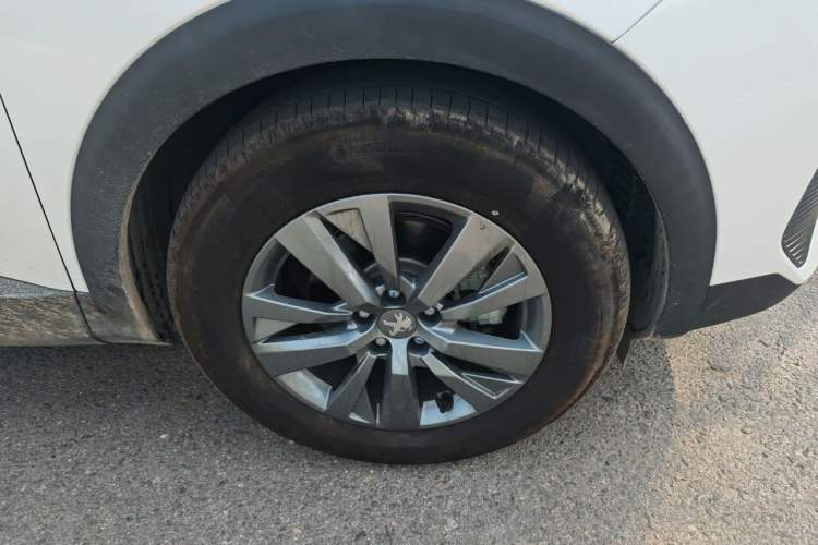Used Peugeot 4008 2021 360THP Sharp Edition Right Front Wheel Hub