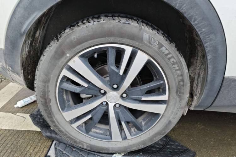 Used Peugeot 4008 2021 360THP Performance Edition Right Rear Wheel Hub