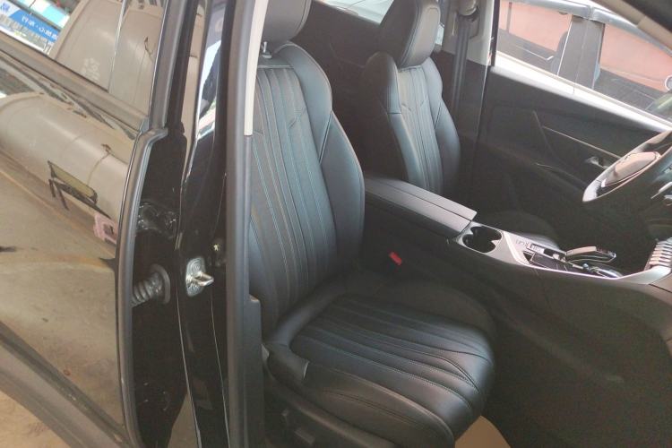 Used Peugeot 4008 2022 400THP Night Tech Edition Right Front Seat