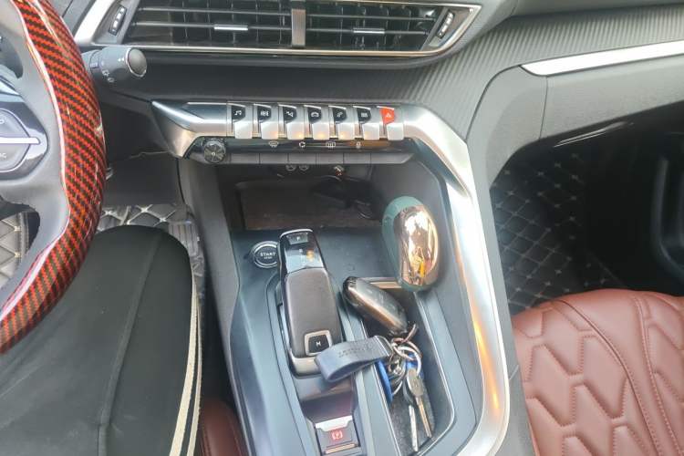 Used Peugeot 4008 2022 400THP Comfort Edition Gear Lever