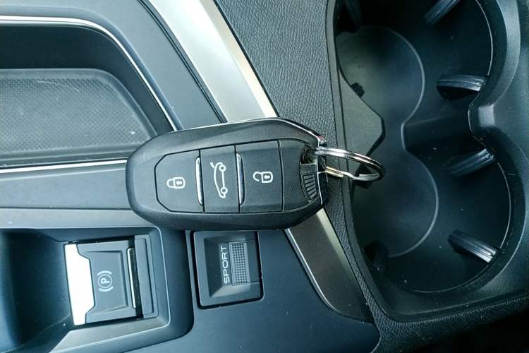 Used Peugeot 4008 2022 400THP Comfort Edition Interior 1