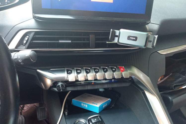 Used Peugeot 4008 2022 400THP Comfort Edition Audio And AC Panel