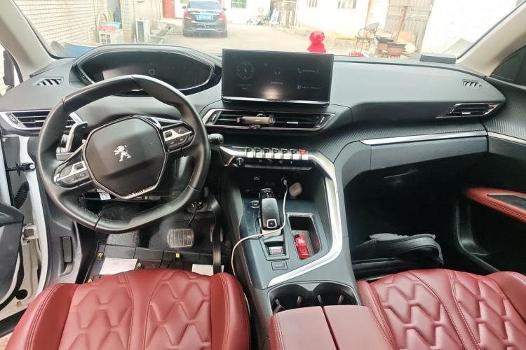 Used Peugeot 4008 2022 400THP Comfort Edition Center Console