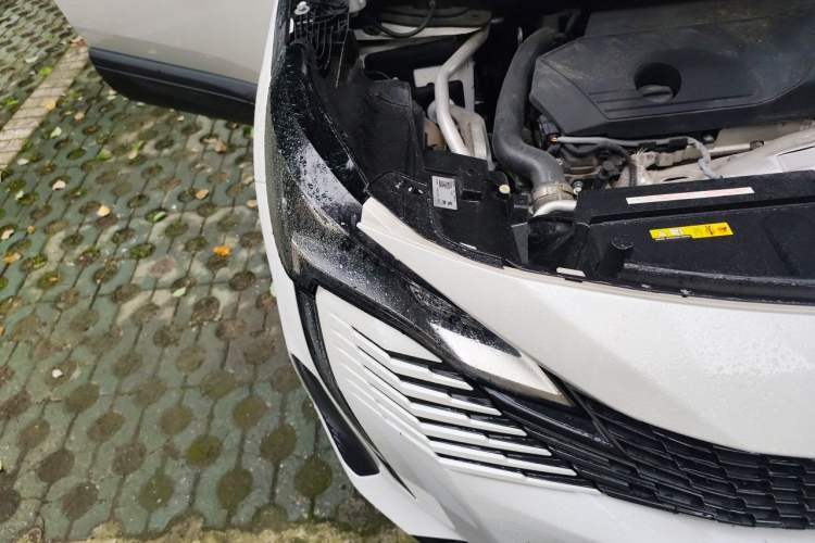 Used Peugeot 4008 2022 400THP Night Edition Engine Bay Right