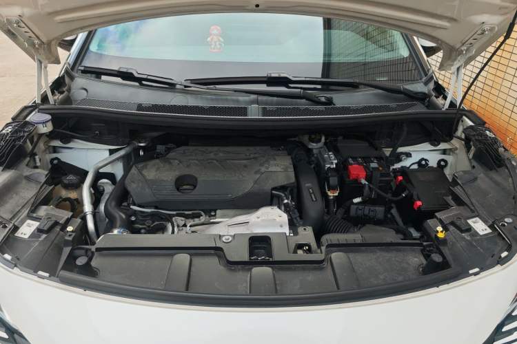 Used Peugeot 4008 2022 400THP Comfort Edition Engine Bay