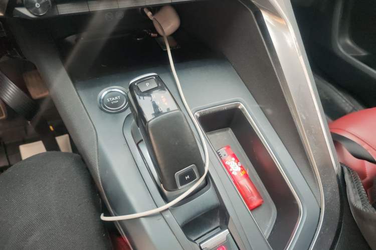 Used Peugeot 4008 2022 400THP Comfort Edition Gear Lever