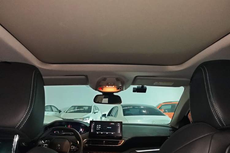 Used Peugeot 4008 2022 400THP Night Tech Edition Headliner