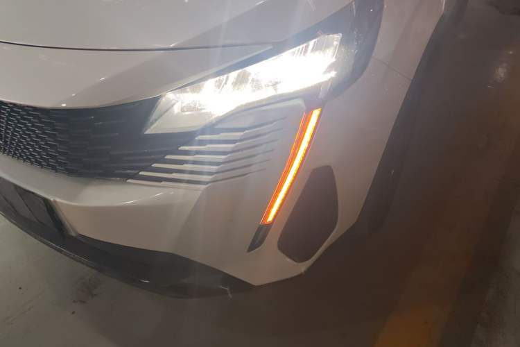 Used Peugeot 4008 2022 400THP Night Tech Edition Left Front Headlight