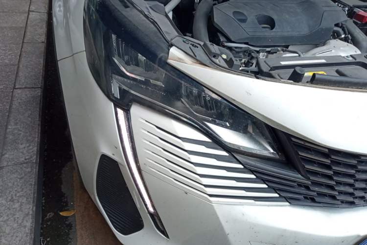 Used Peugeot 4008 2022 400THP Comfort Edition Right Front Headlight