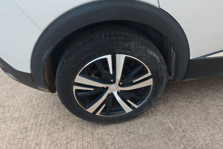 Used Peugeot 4008 2022 400THP Comfort Edition Right Rear Wheel Hub